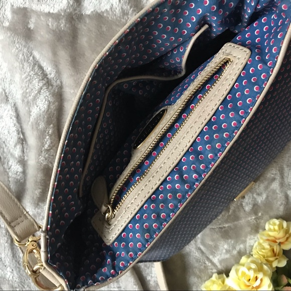 Forever 21 Cream Crossbody Handbag Purse - Picture 5 of 7